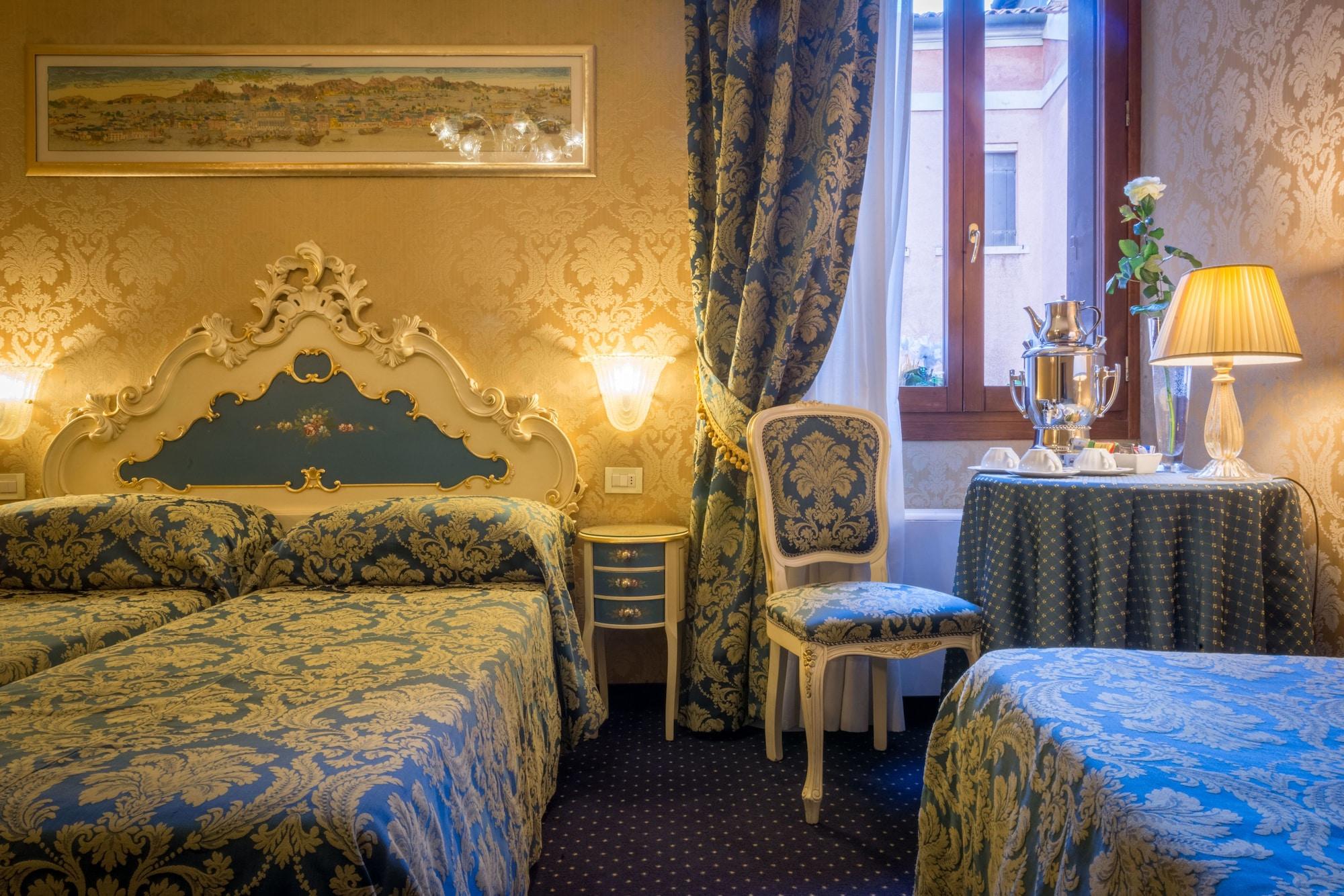 Hotel Becher Veneţia Exterior foto